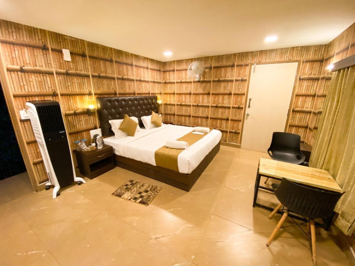 Misty Rain Estate Hotel Madikeri Exterior photo