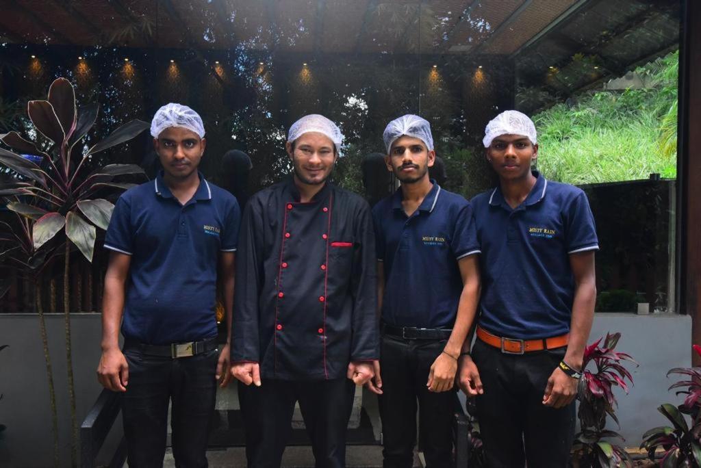 Misty Rain Estate Hotel Madikeri Exterior photo
